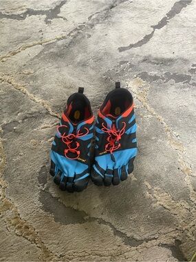 Vibram Five Fingers Shoe